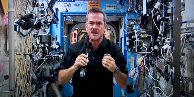 Chris Hadfield: World’s Most Social Astronaut